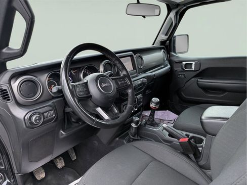 Used 2022 Jeep Gladiator Willys image 15