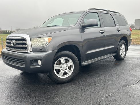 Used 2016 Toyota Sequoia SR5 image 5