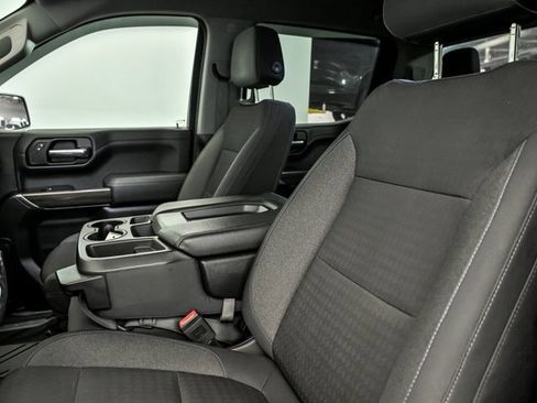 Used 2019 Chevrolet Silverado 1500 LT Trail Boss w/ Convenience Package image 11