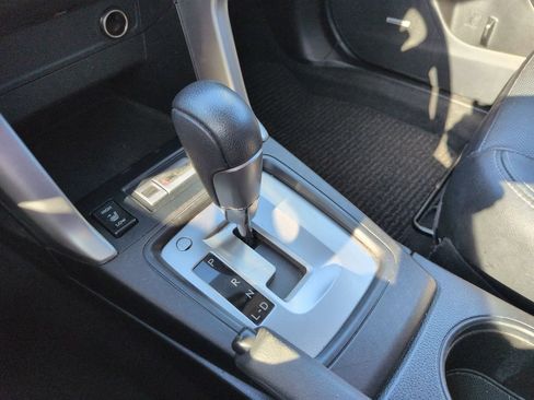 Used 2014 Subaru Forester 2.5i Touring AWD/4WD image 25