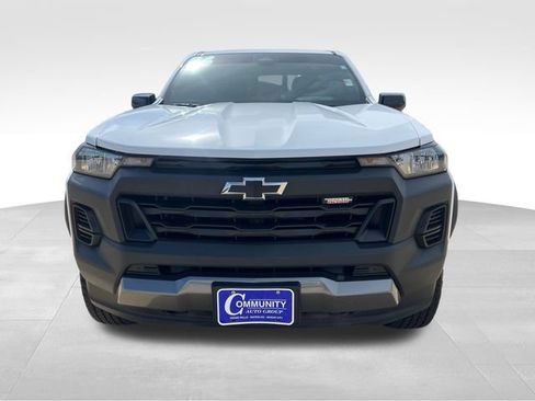 Used 2026 Chevrolet Colorado Trail Boss AWD/4WD image 10