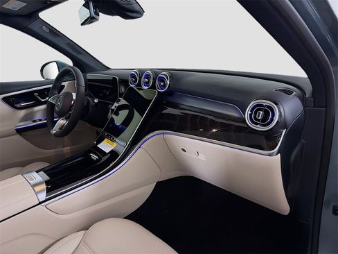 New 2026 Mercedes-Benz GLC 300 GLC 300 image 32