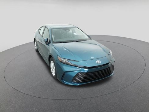 New 2025 Toyota Camry LE image 14