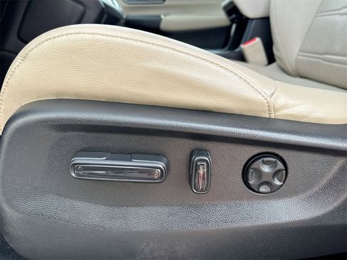 Used 2019 Honda CR-V EX-L image 12