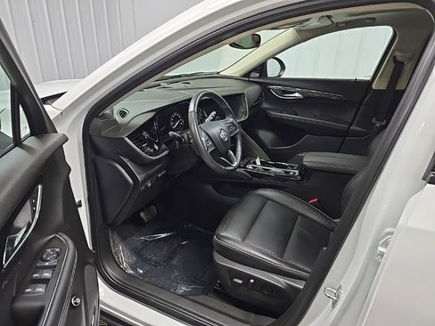 Used 2021 Buick Envision Essence w/ Technology Package I image 29