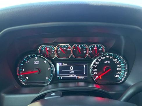 Used 2018 Chevrolet Silverado 1500 LT w/ All Star Edition AWD/4WD image 9