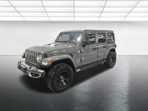 Used 2018 Jeep Wrangler Unlimited Sahara w/ Dual Top Group image 8