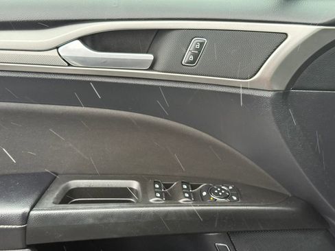 Certified 2020 Ford Fusion SE image 23