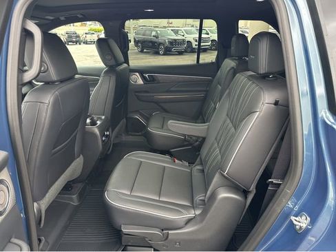 New 2026 Buick Enclave Avenir w/ Super Cruise Package FWD image 14
