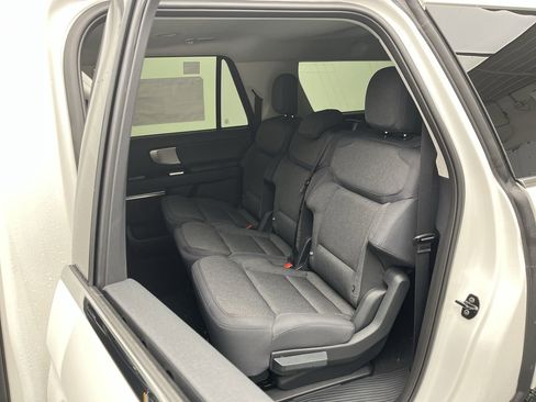 New 2025 Ford Expedition Max Active image 11