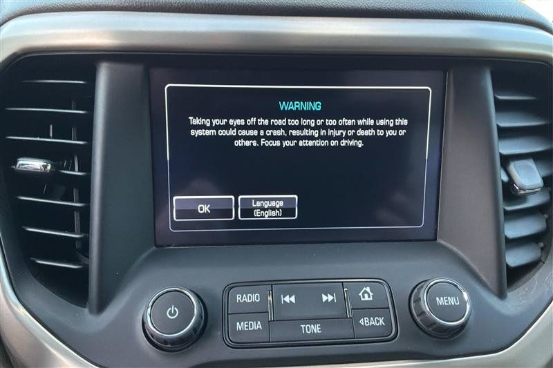 Used 2017 GMC Acadia Denali w/ Technology Package FWD image 29