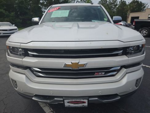 Used 2017 Chevrolet Silverado 1500 LTZ Z71 w/ LTZ Plus Package AWD/4WD image 9
