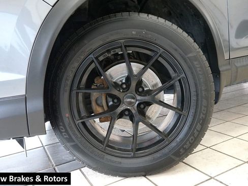 Used 2018 Nissan Rogue Sport SV image 14