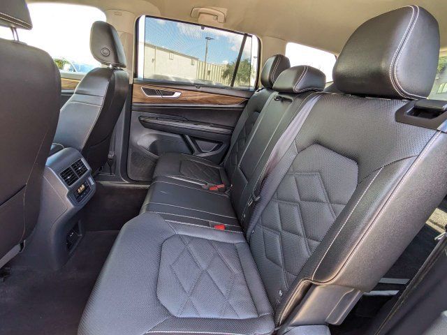 Used 2024 Volkswagen Atlas SE FWD image 15