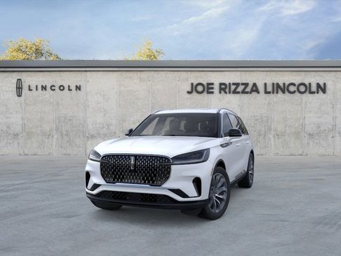 New 2026 Lincoln Aviator AWD image 2