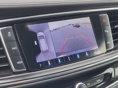 Used 2020 Buick Enclave Avenir w/ Avenir Technology Package AWD/4WD image 18