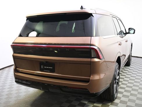 New 2026 Lincoln Navigator Black Label AWD/4WD image 6