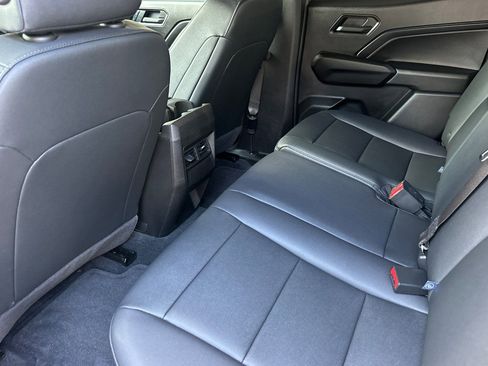 Used 2026 Chevrolet Colorado Trail Boss AWD/4WD image 14