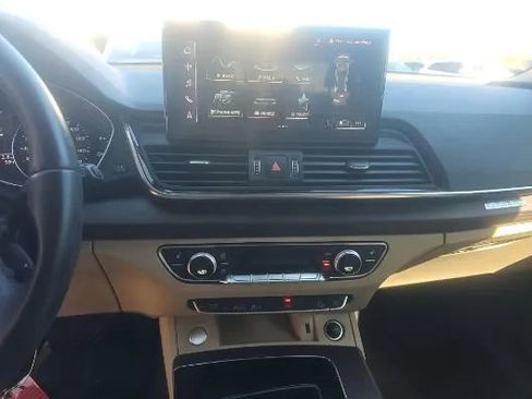 Used 2022 Audi Q5 2.0T Premium image 12