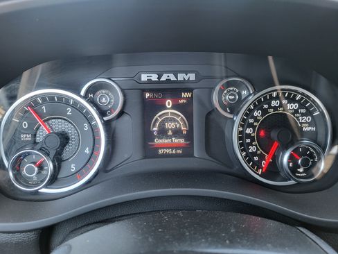 Used 2024 RAM 3500 SLT w/ Quick Order Package 2YG SLT AWD/4WD image 14