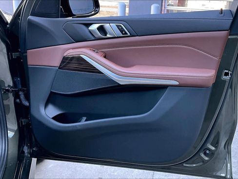 Used 2023 BMW X5 sDrive40i w/ Executive Package image 21