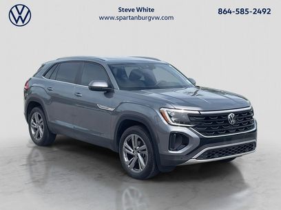 Used 2025 Volkswagen Atlas Cross Sport SE w/ Panoramic Sunroof Package