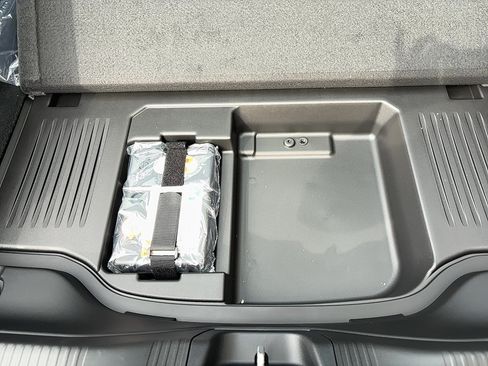 New 2026 Dodge Charger R/T AWD/4WD image 14