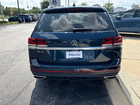 Used 2023 Volkswagen Atlas SE w/ Panoramic Sunroof Package AWD/4WD image 5