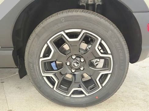 New 2025 Ford Bronco Sport Outer Banks w/ Outer Banks Tech Package+ AWD/4WD image 9