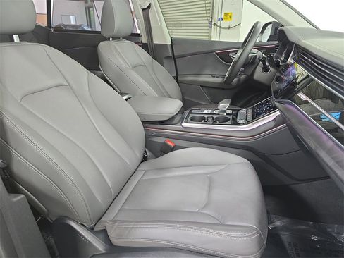 Used 2023 Audi Q8 Premium Plus w/ Premium Plus Package image 27