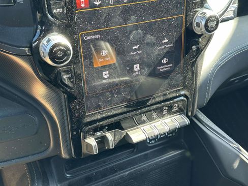 Certified 2024 RAM 2500 Limited image 37