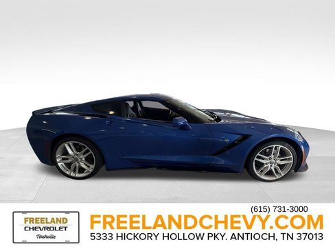 Used 2019 Chevrolet Corvette Stingray Coupe image 2
