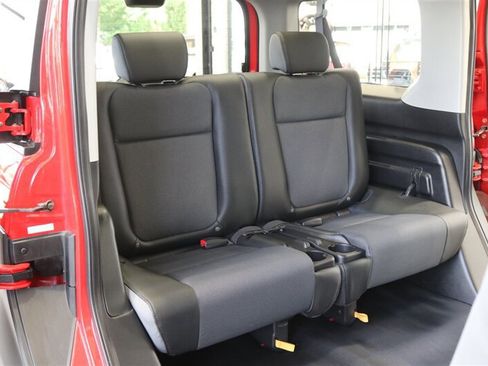 Used 2005 Honda Element EX image 19