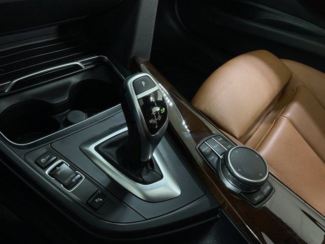 Used 2017 BMW 330i xDrive Sedan AWD/4WD image 24