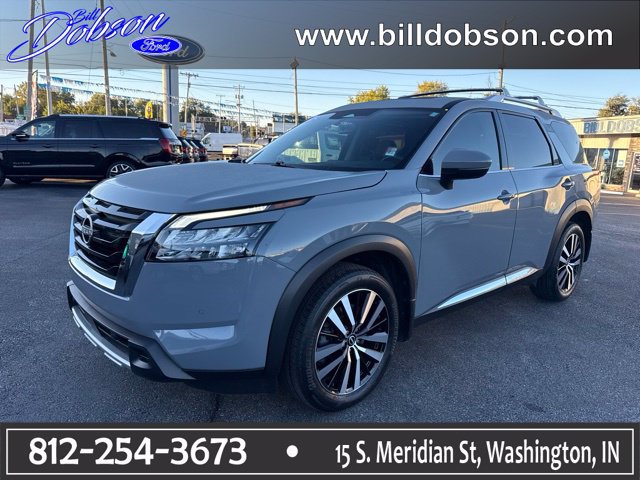 Used 2025 Nissan Pathfinder Platinum w/ Cargo Package AWD/4WD image 1
