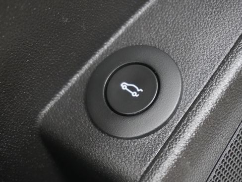 Used 2017 Buick LaCrosse Essence w/ Sights and Sounds Package FWD image 22