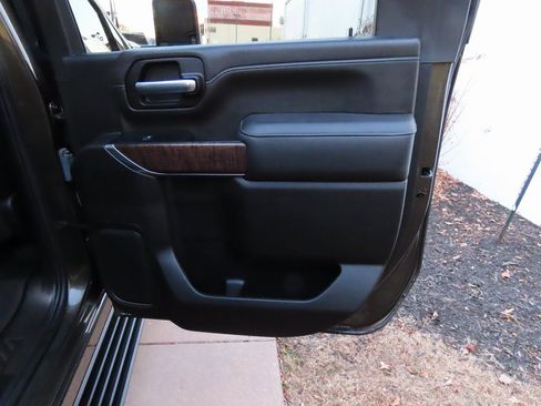 Used 2022 GMC Sierra 2500 Denali w/ Denali Ultimate Package image 14