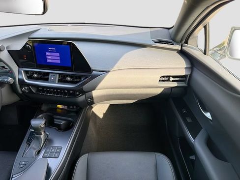 Used 2023 Lexus UX 250h FWD w/ Accessory Package (Z2) image 18