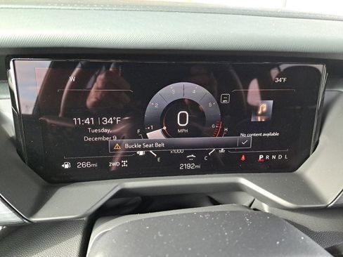 Certified 2025 GMC Acadia AT4 image 27