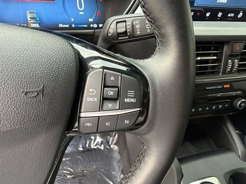 Certified 2024 Ford Escape Platinum AWD/4WD image 28