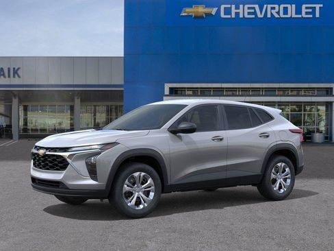 New 2026 Chevrolet Trax LS w/ Driver Confidence Package FWD image 2