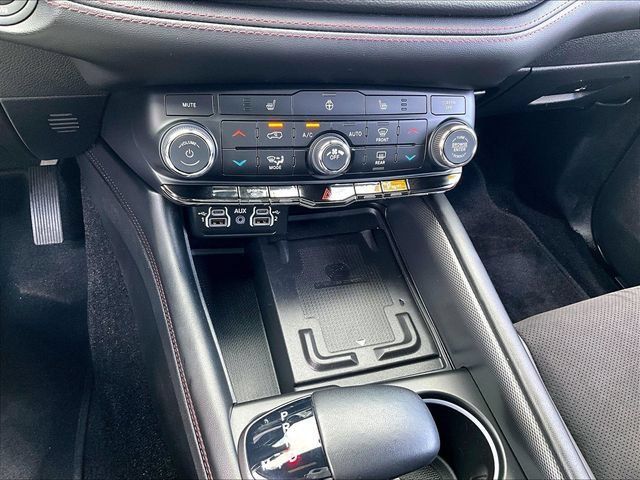 Used 2022 Dodge Durango R/T AWD/4WD image 32