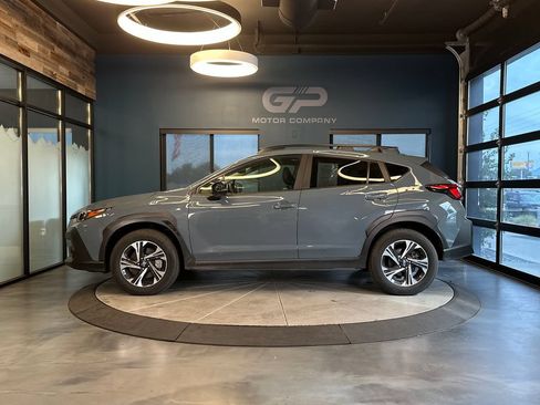 Used 2025 Subaru Crosstrek 2.5i Premium AWD/4WD image 6