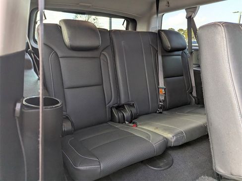 Used 2020 Chevrolet Suburban LS image 15