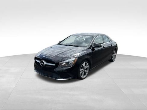 Used 2019 Mercedes-Benz CLA 250 4MATIC image 3