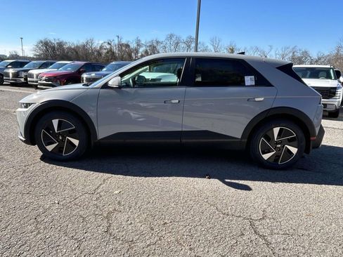 New 2026 Hyundai Ioniq 5 SE image 4