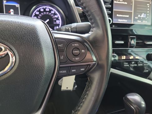 Used 2021 Toyota Camry SE image 18