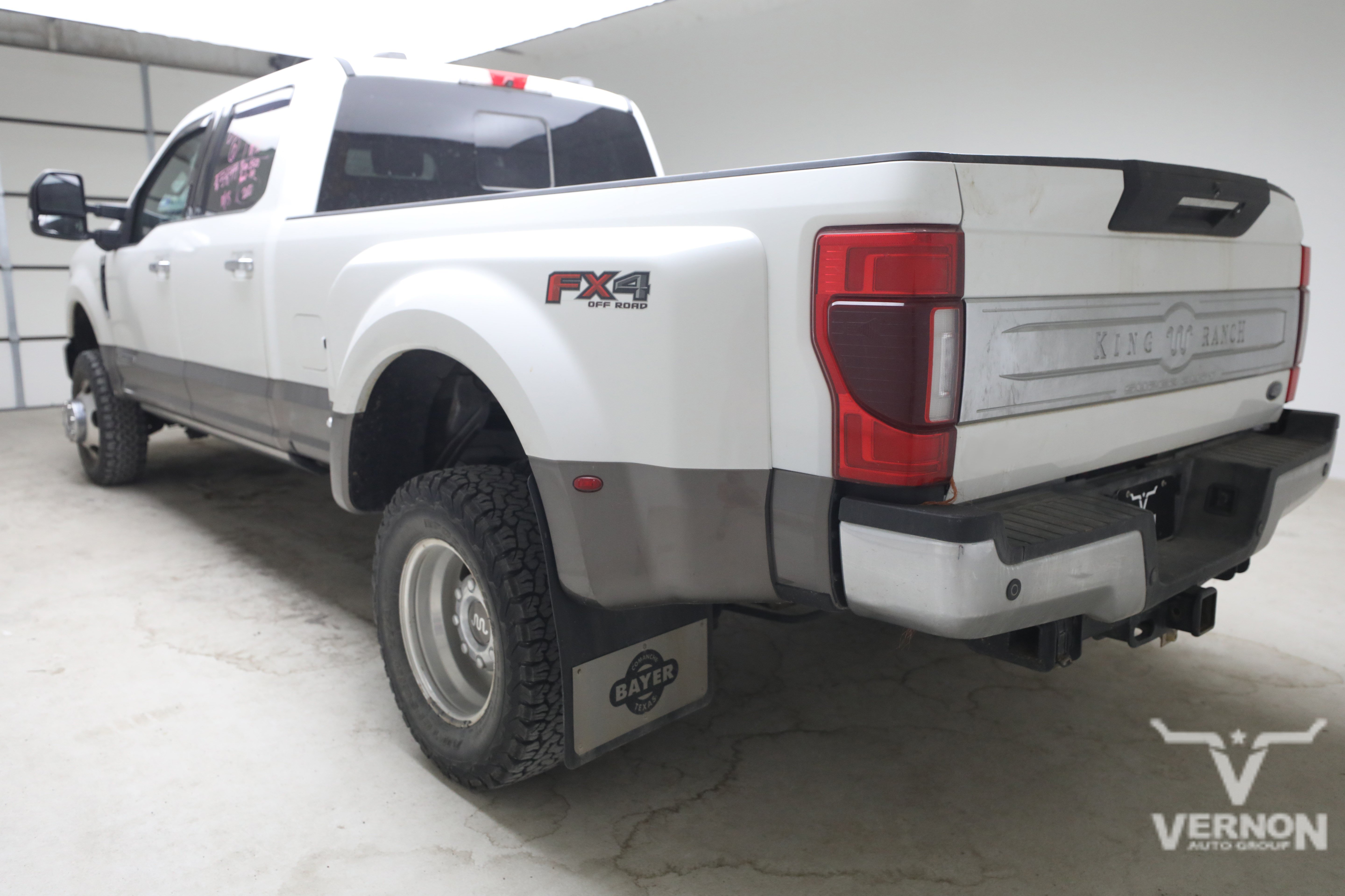Used 2021 Ford F350 King Ranch w/ King Ranch Ultimate Package AWD/4WD image 2