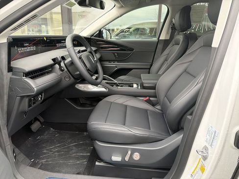 New 2026 Lincoln Nautilus Premier w/ Jet Appearance Package image 4