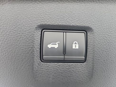 Certified 2026 INFINITI QX60 Pure w/ Cargo Package image 15